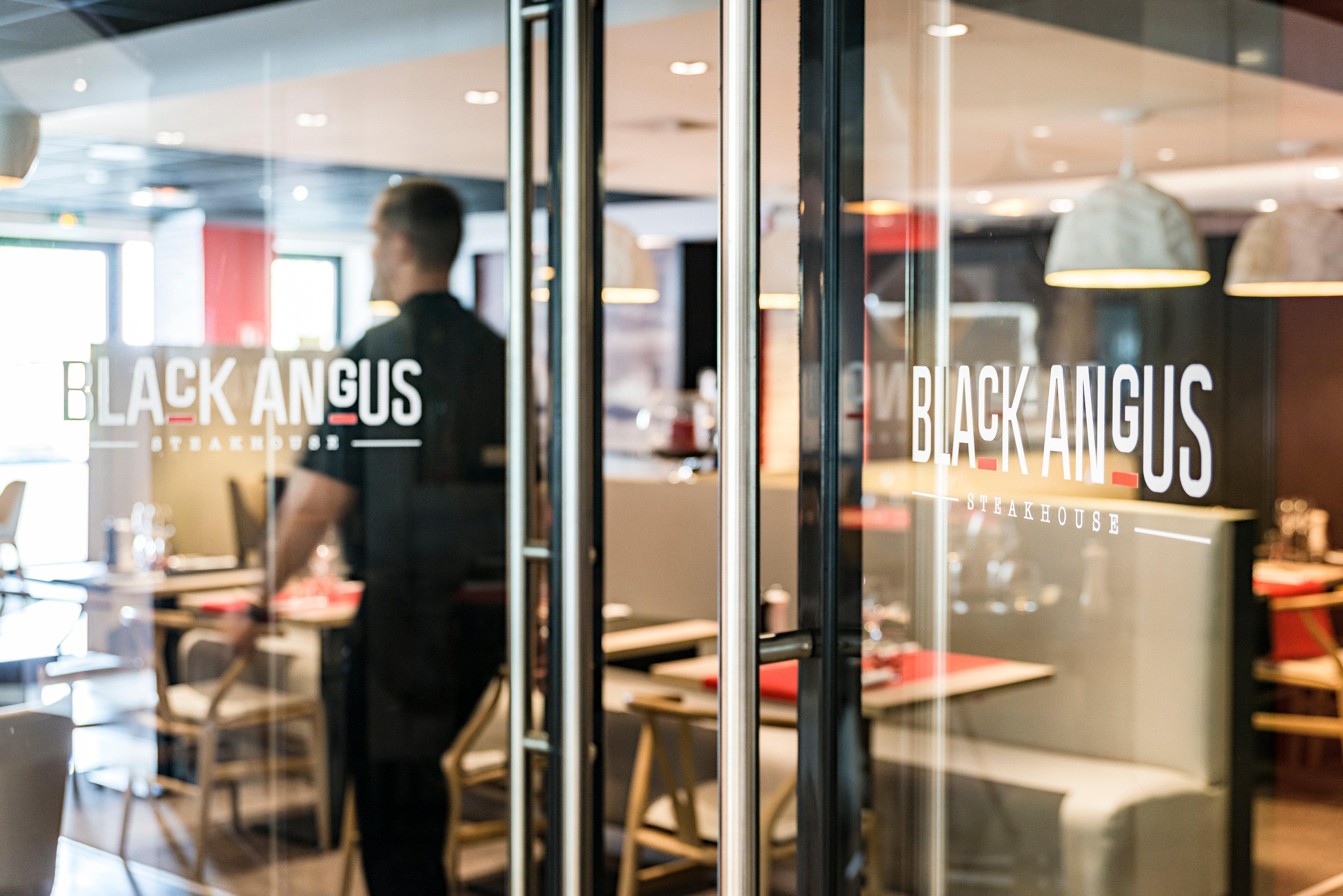 Holiday Inn Toulouse Airport By Ihg Blagnac Esterno foto