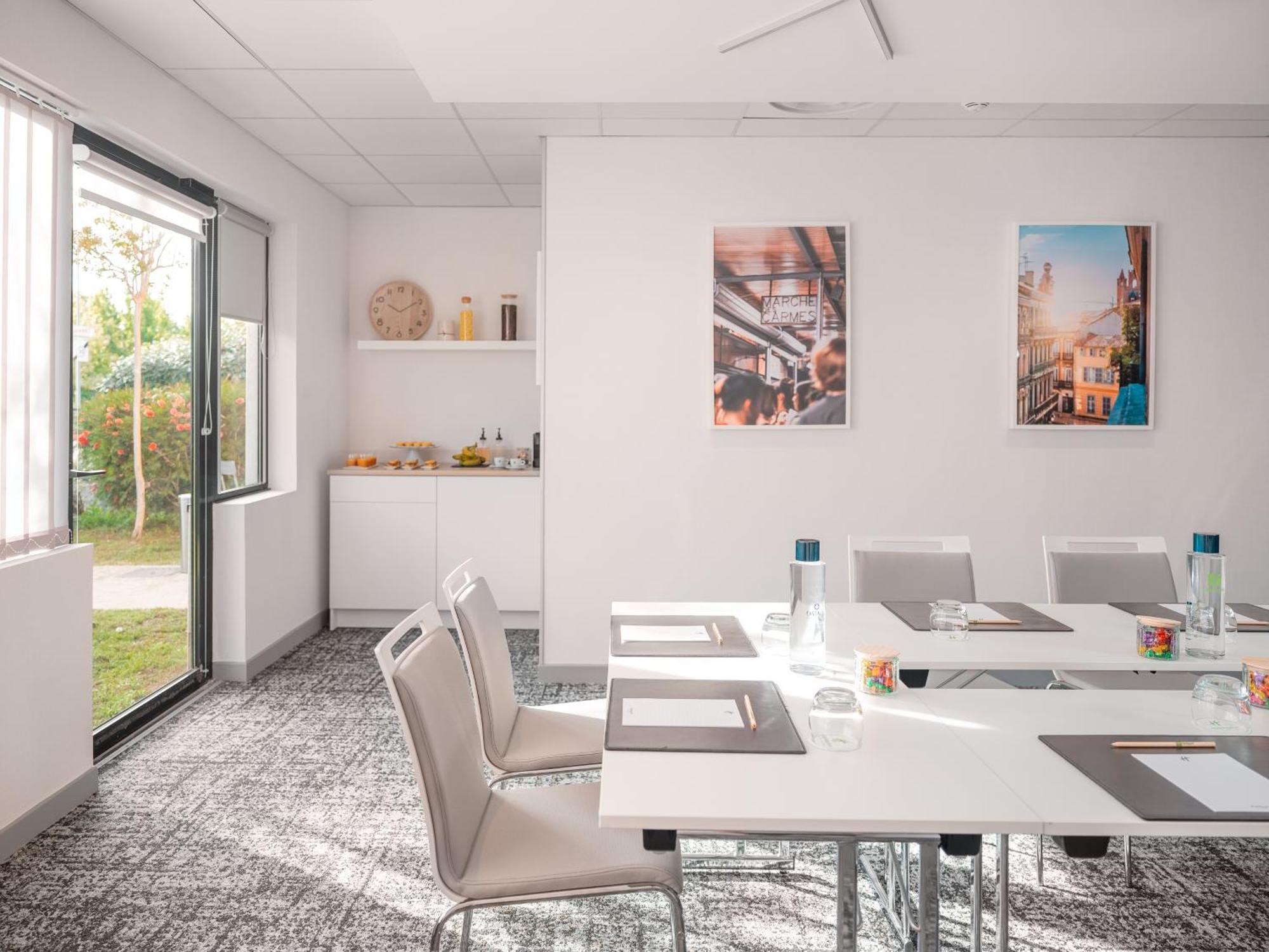 Holiday Inn Toulouse Airport By Ihg Blagnac Esterno foto