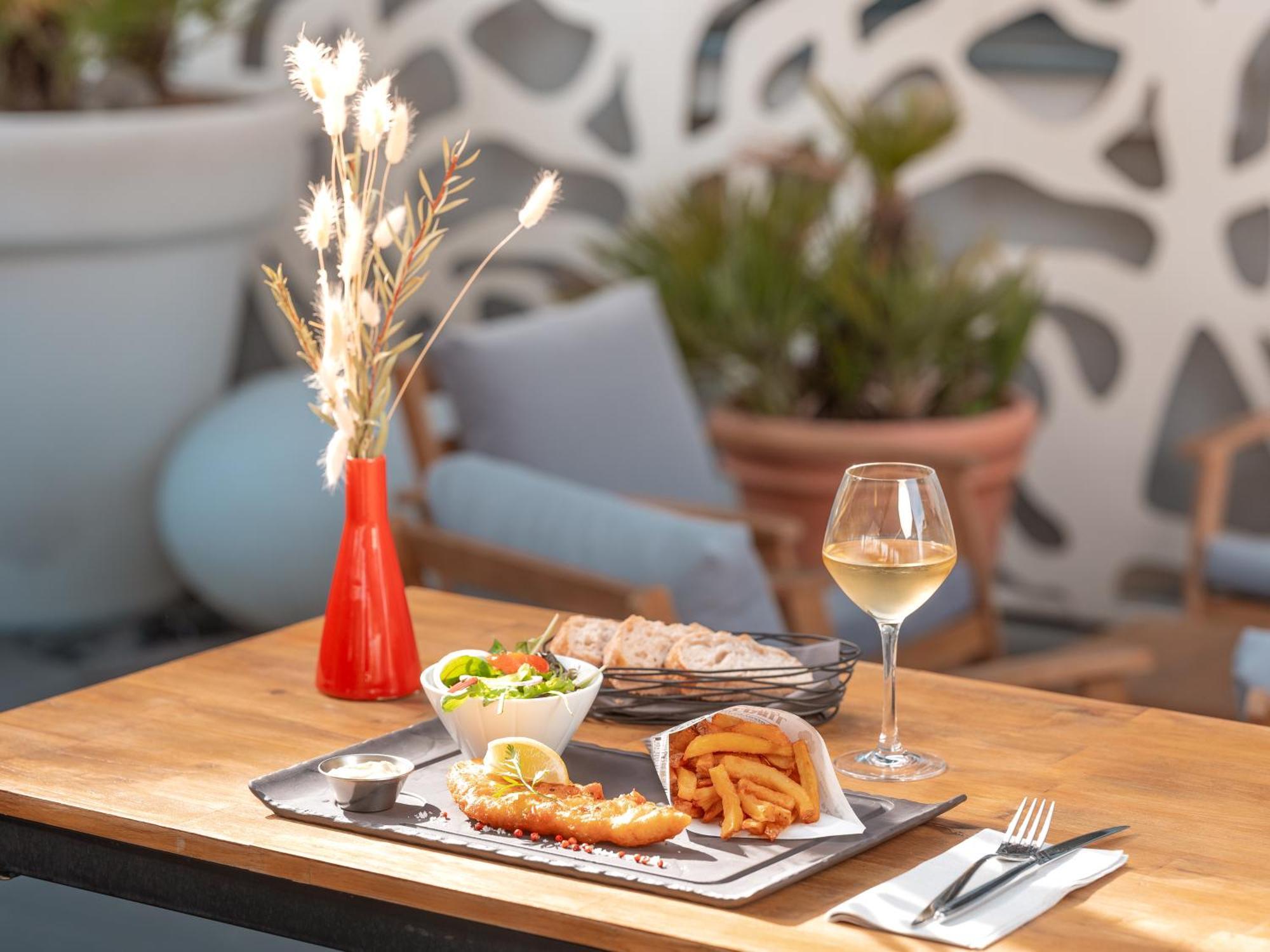 Holiday Inn Toulouse Airport By Ihg Blagnac Esterno foto