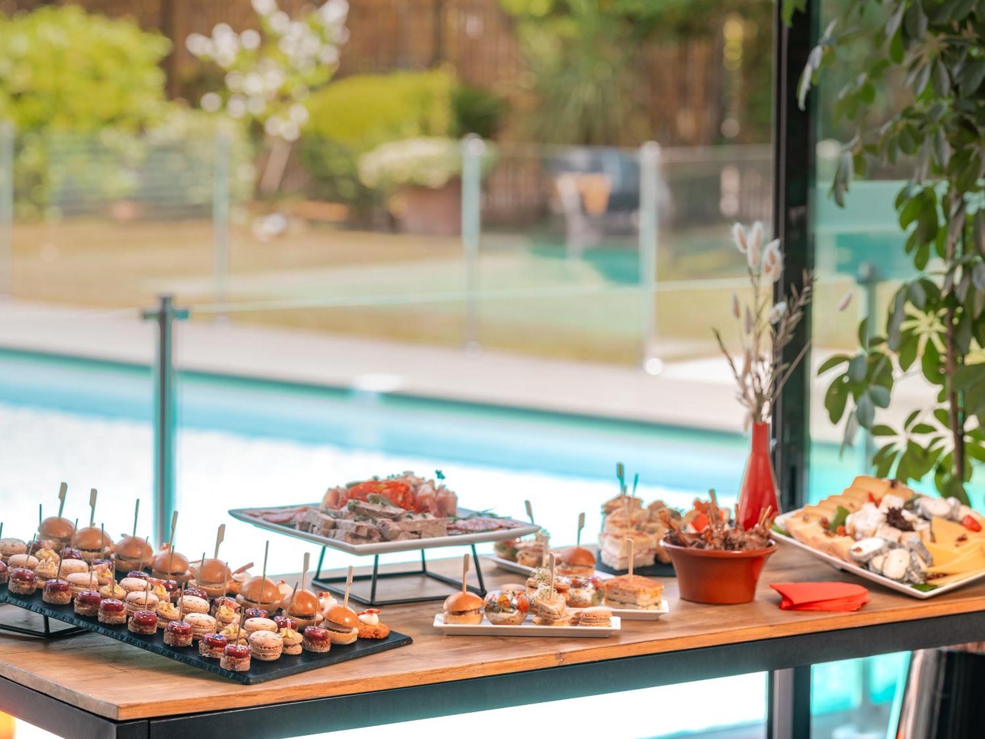 Holiday Inn Toulouse Airport By Ihg Blagnac Esterno foto